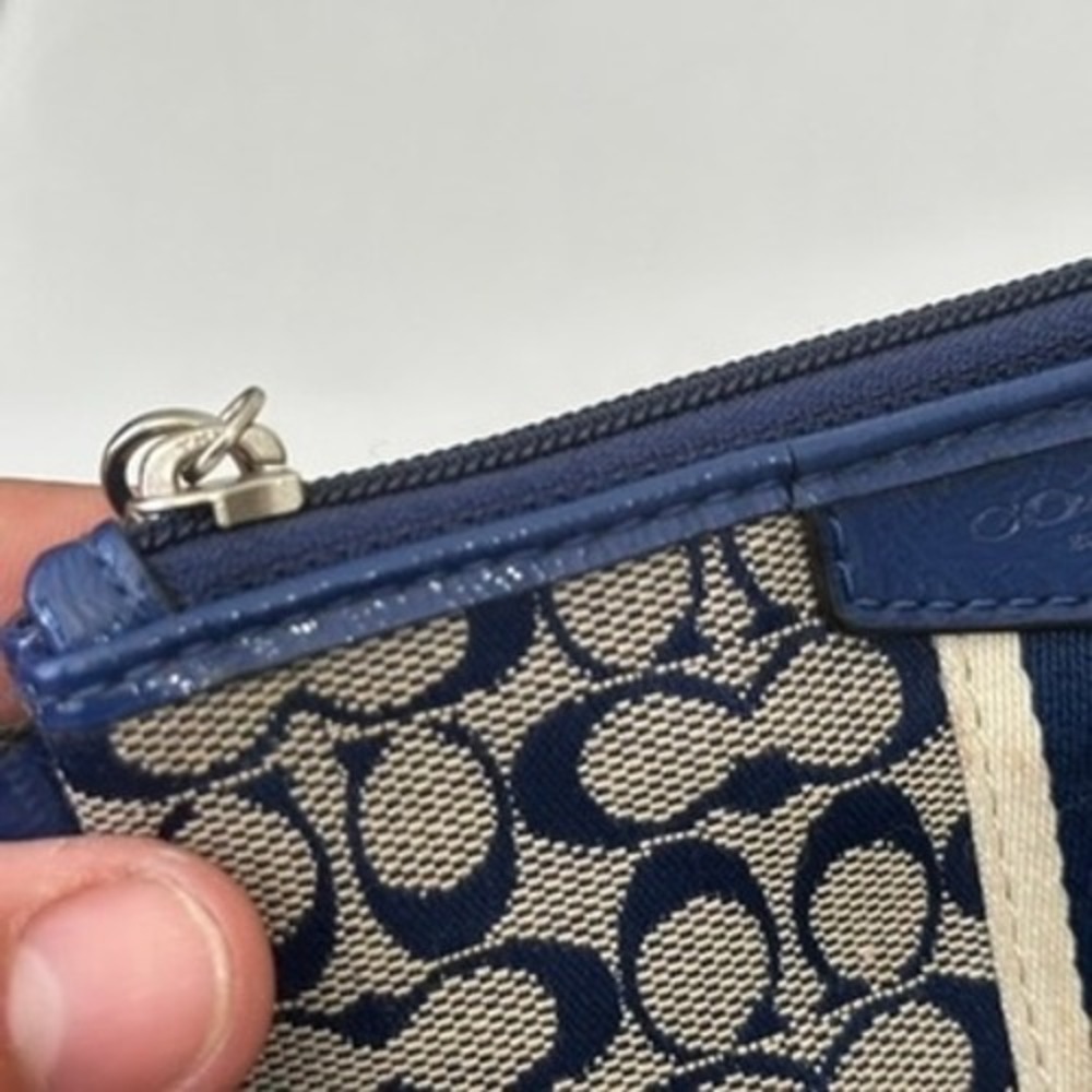 Coach Signature Monogram Navy Blue Stripe Canvas Wristlet Wallet Pouch - Read - Picture 2 of 10